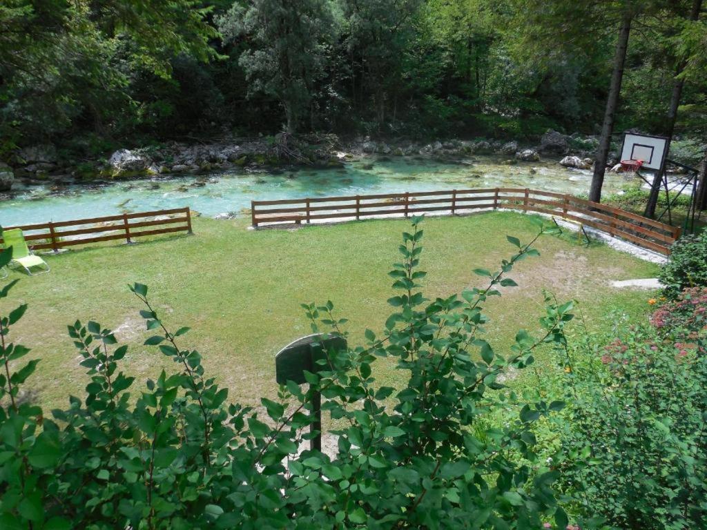 Apartmaji In Sobe Cuder Soča Kültér fotó