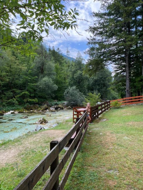 Apartmaji In Sobe Cuder Soča Kültér fotó