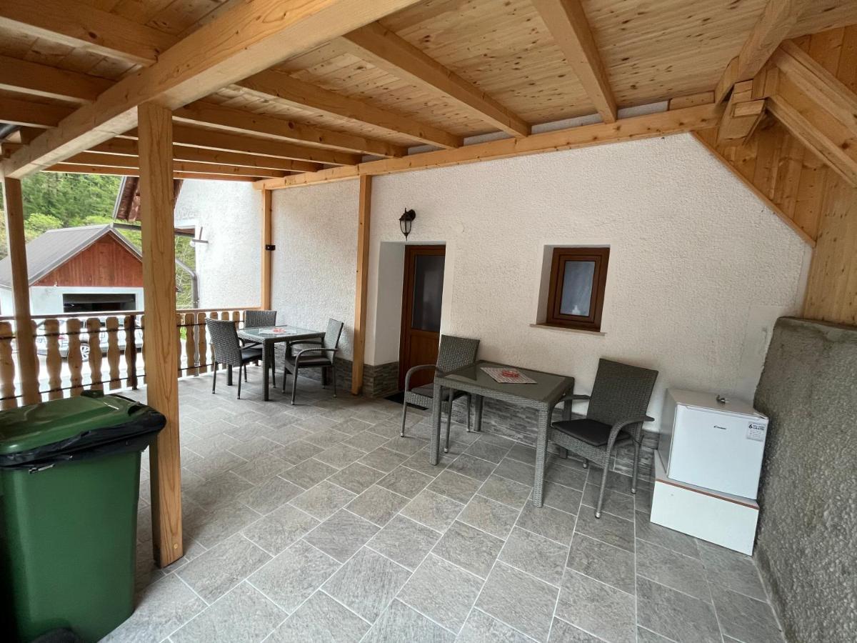 Apartmaji In Sobe Cuder Soča Kültér fotó