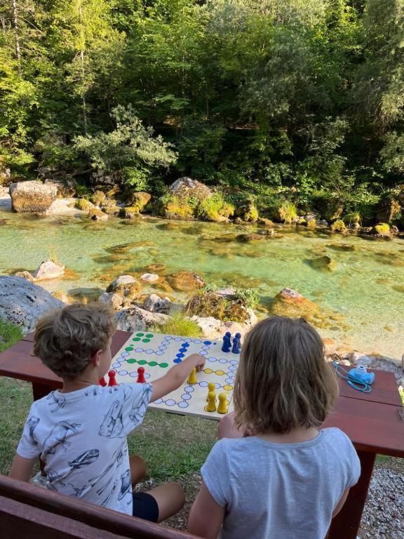 Apartmaji In Sobe Cuder Soča Kültér fotó