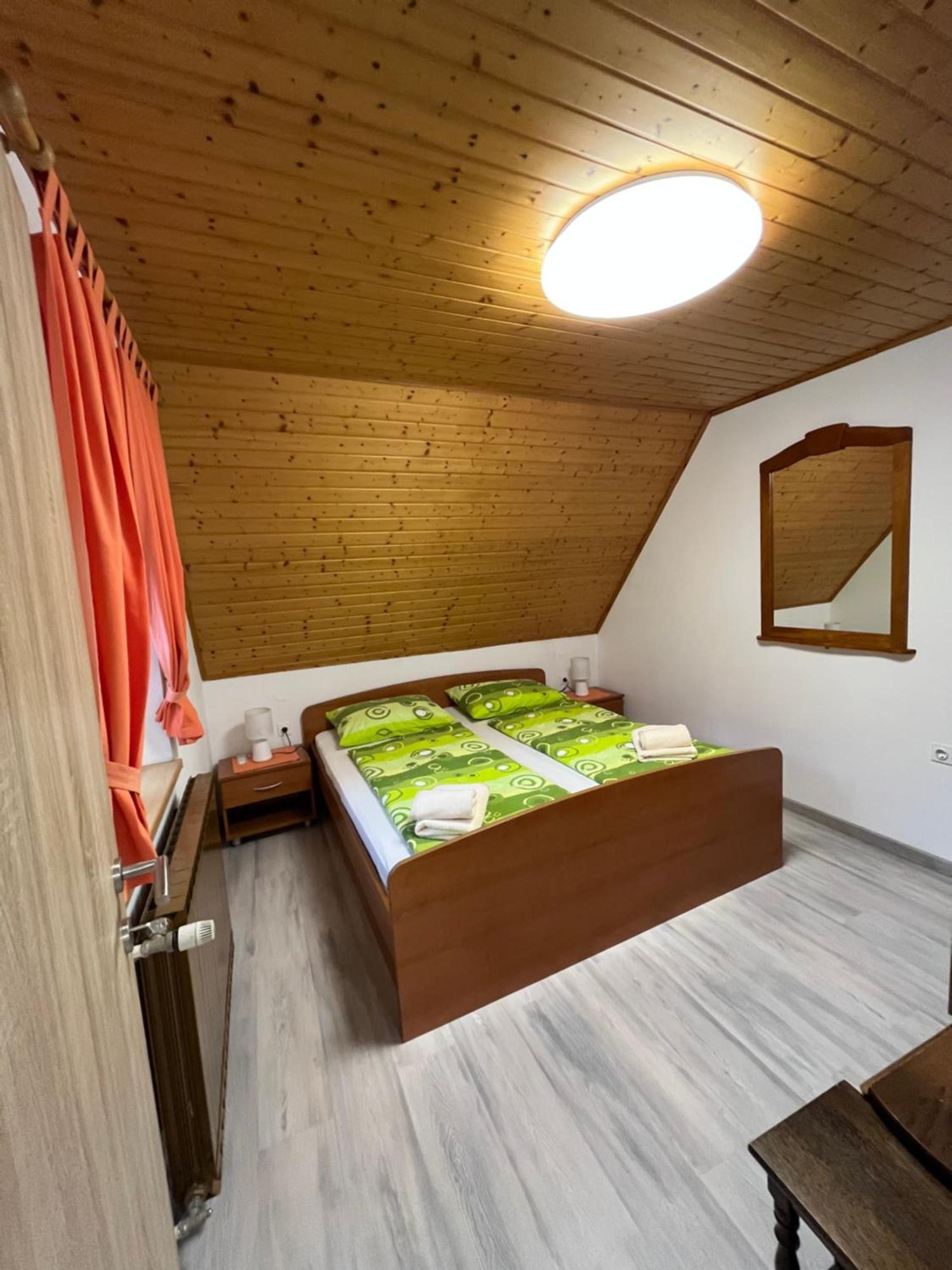 Apartmaji In Sobe Cuder Soča Szoba fotó